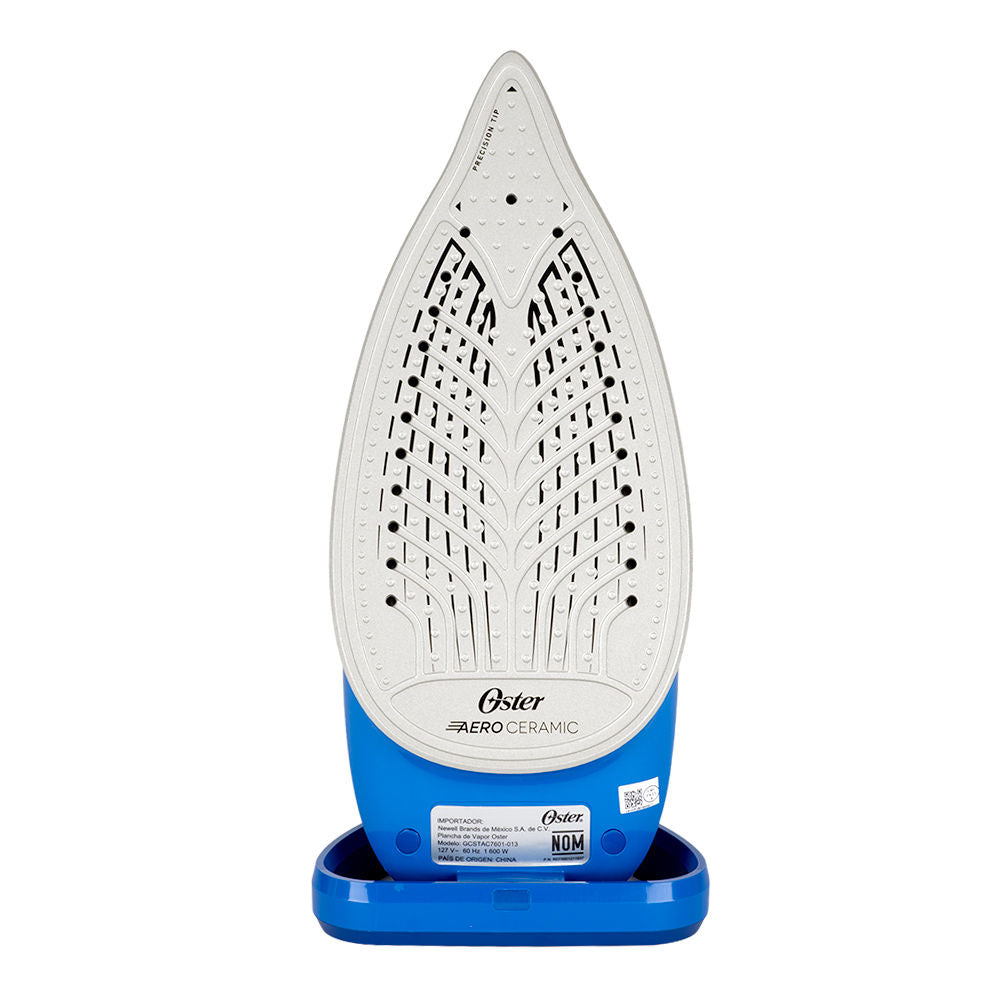 Plancha de vapor con golpe azul GCSTAC7601-013 Oster