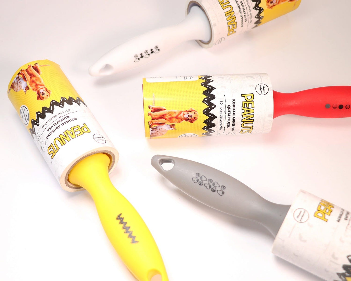 Rodillo adhesivo quita pelusa 60 hojas desechables Peanuts RQ-001 Smile Pets